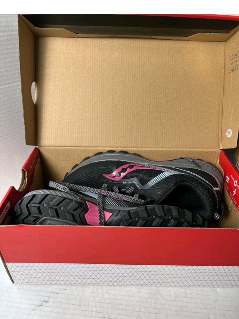 Saucony Excursion TR16 Trail Shoes Women’s 10 Black Pink S10744-10 - Picture 14 of 15